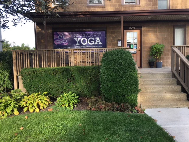 About Img 1 Moonflower Yoga Ny